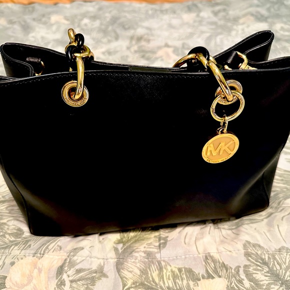 Micheal Kors black tote bag with handle - Picture 1 of 3